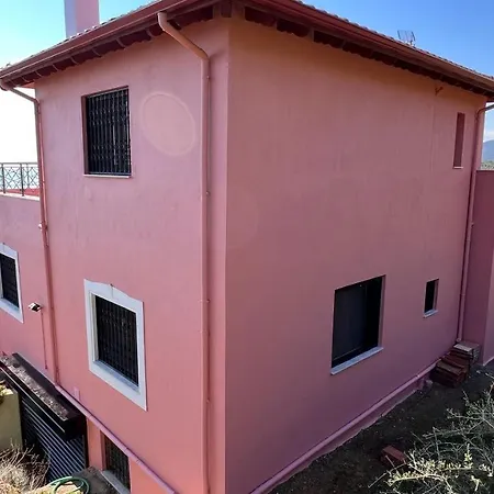 Holiday home Panoraea &