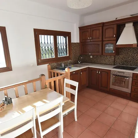 Holiday home Panoraea &