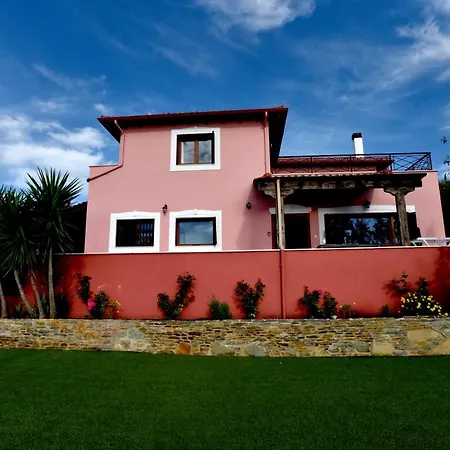 Holiday home Panoraea &